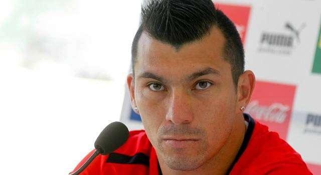 Medel: "Pronto per l'eredità di Cambiasso. Sono felice di essere qui"