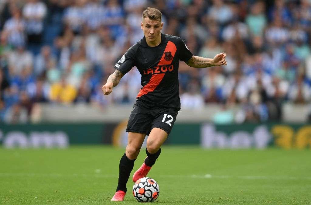 Everton, Benitez giubila Digne: "Mi serve gente che voglia combattere per il club"