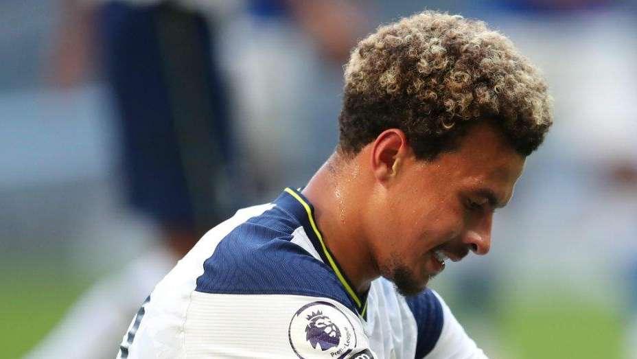 Tottenham, Alli fuori anche contro il Southampton. Mourinho: "Rosa troppo ampia"