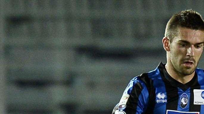 Super Livaja trascina l'Atalanta: due gol e Bari ko