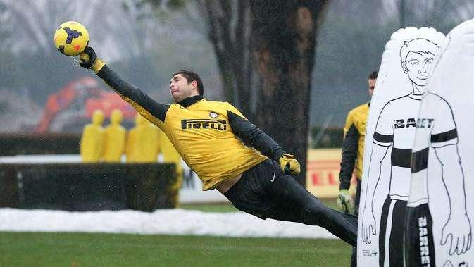 FOTO - Carrizo vola. Grande parata sotto la pioggia