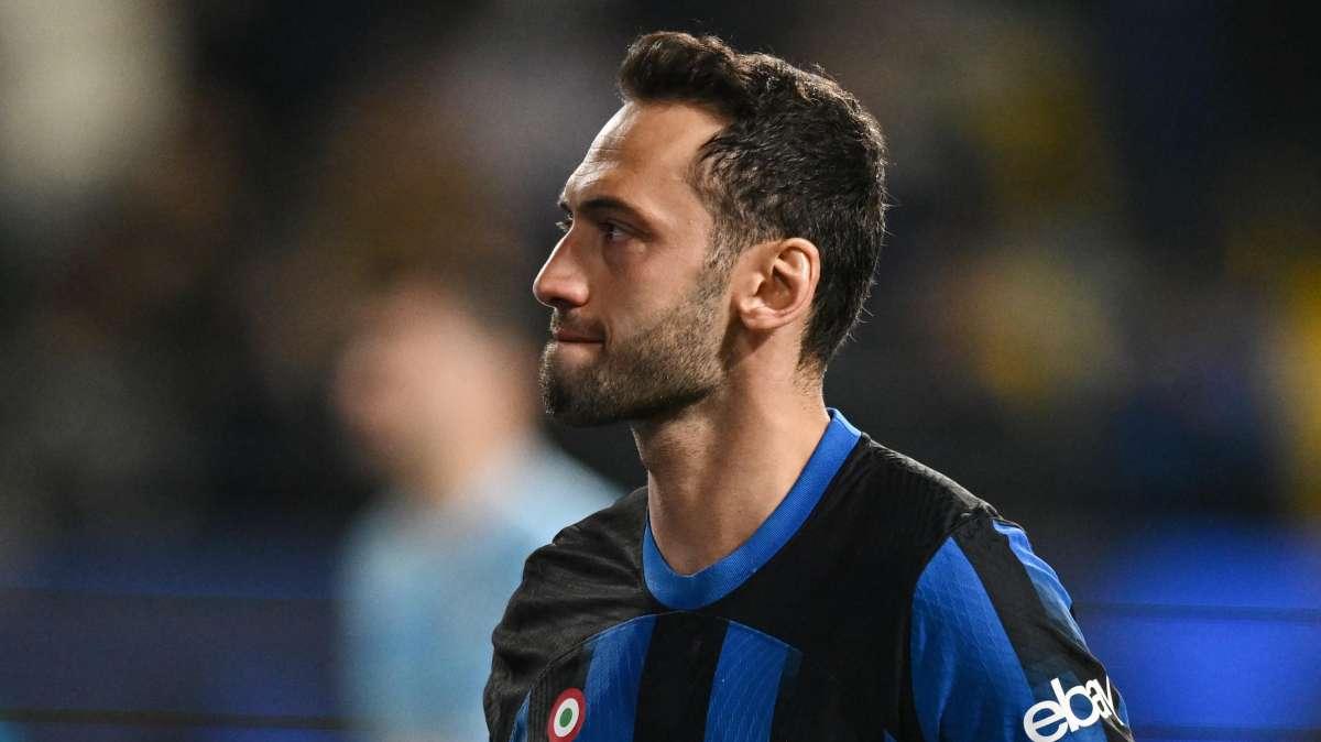 Mirabelli: "Calhanoglu potevamo prenderlo all'Inter già ai miei tempi. Lui play? Dissi una cosa a Montella"
