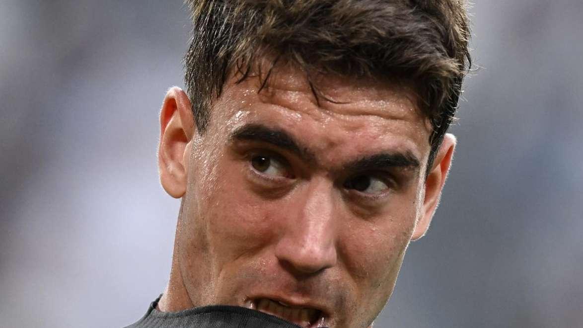 TS - Grana Lautaro: Camaño e il riferimento a chi prende di più. Vlahovic guadagnerà il doppio. E Leao...