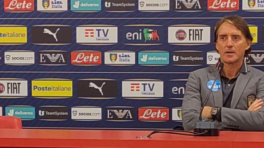 Italia, Mancini: "Barella è un centrocampista moderno, sappiamo cosa ci può dare"