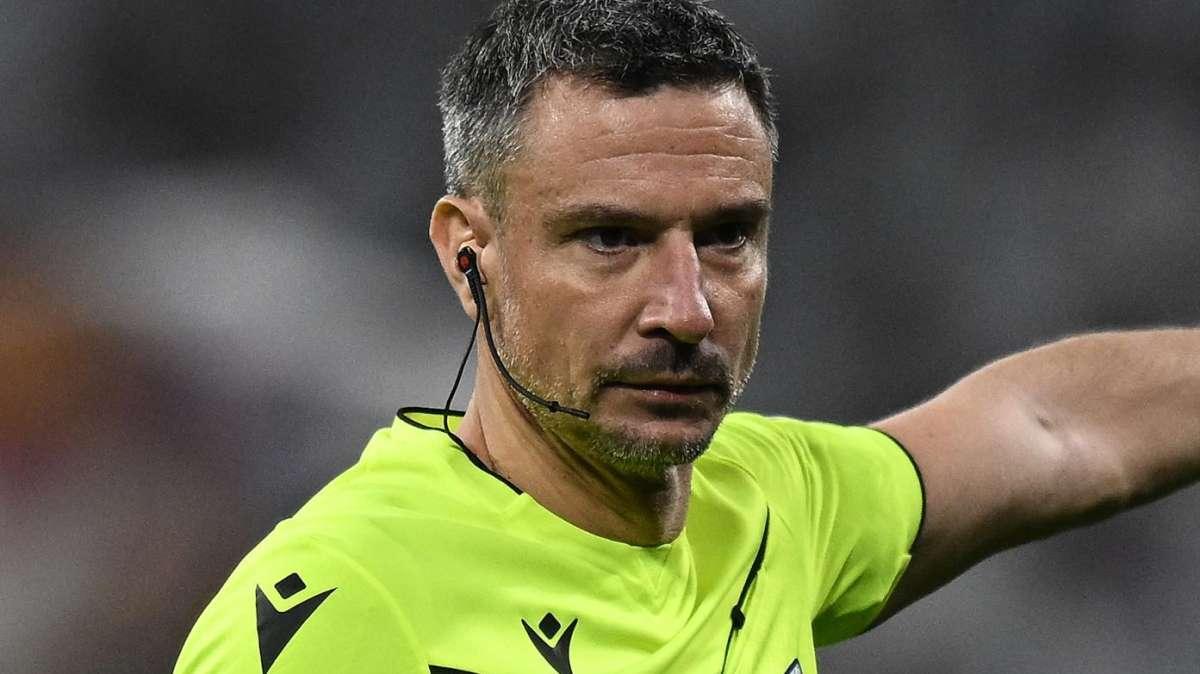 Moviola CdS - Disastro arbitrale: Vincic s'inventa due ammonizioni per gli interisti e il gol nasce da un fuorigioco non segnalato
