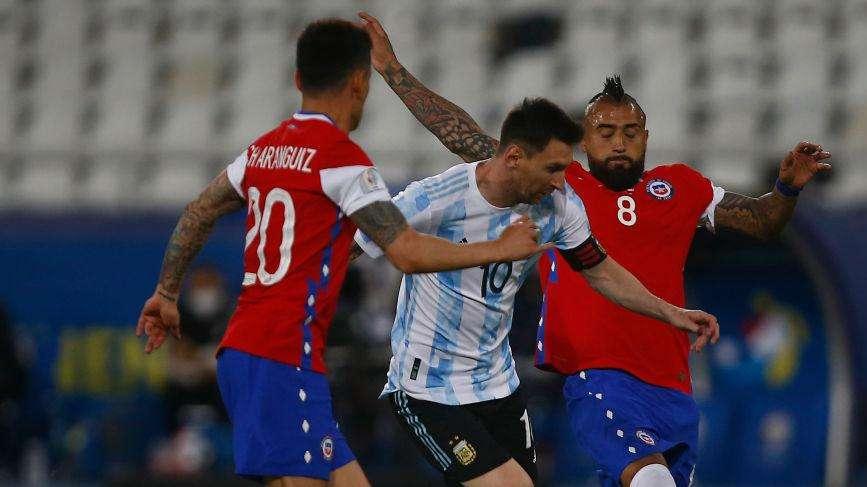 Copa America, Vargas pareggia Messi: Argentina-Cile 1-1. Lautaro spreca il raddoppio, Vidal sbaglia un rigore