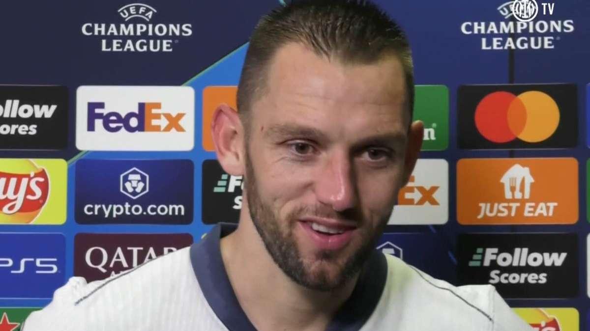 De Vrij a ITV: "Stiamo lavorando sulla difesa, oggi abbiamo rischiato. Ora testa alla Juve"