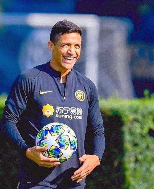 Sanchez, da Barcellona al Barcellona: il Nino Maravilla torna a sorridere e a far sorridere