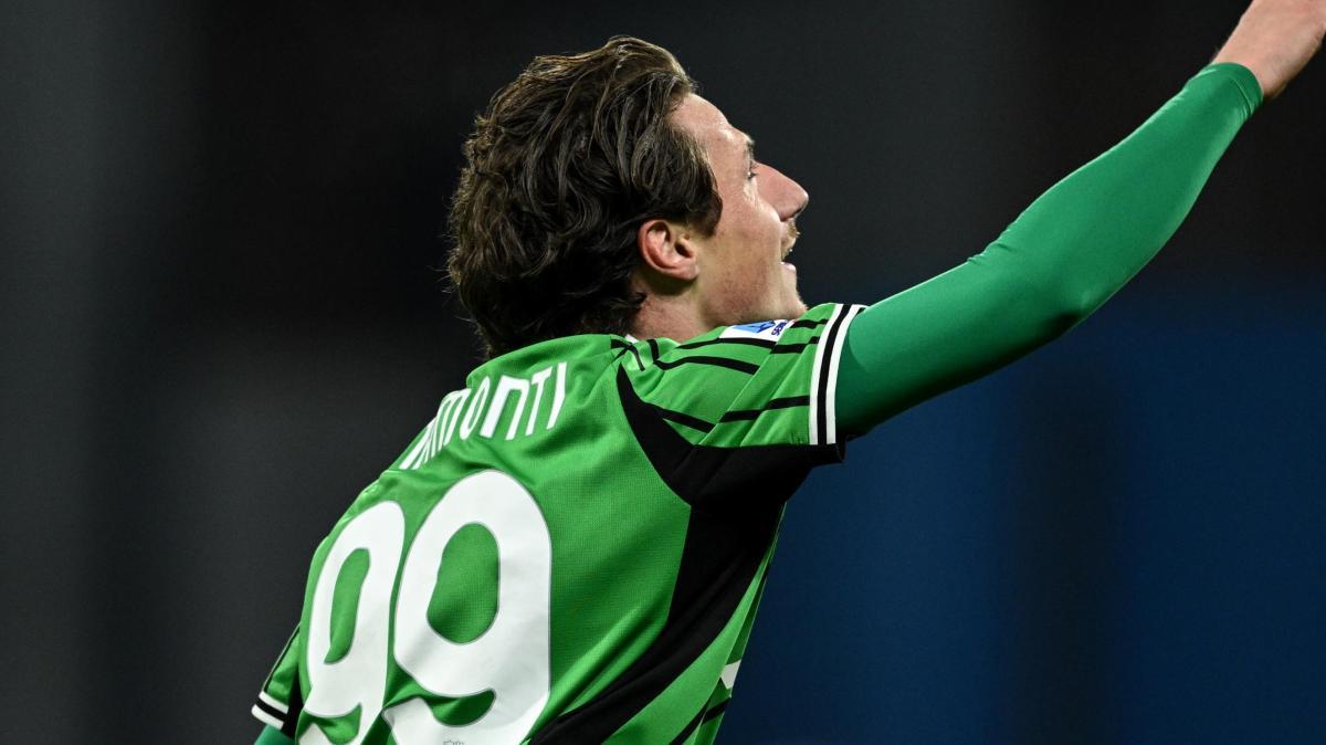 Lazio, accelerata per l'ex Inter Pinamonti: trattativa avviata con il Sassuolo
