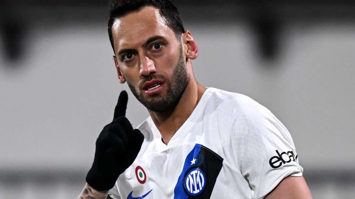 GdS - Calhanoglu diffidato e ammonito: sarà squalificato in campionato, a disposizione in Arabia