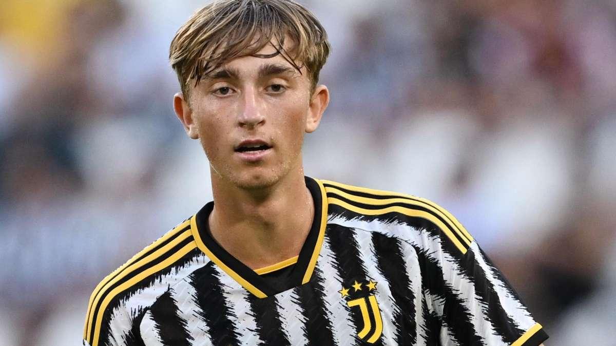 UFFICIALE - Huijsen lascia la Juventus: si trasferisce al Bournemouth a titolo definitivo 