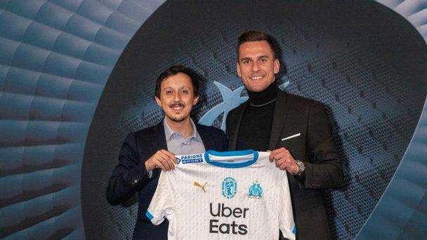 UFFICIALE - Milik-Napoli, fine della storia: il polacco è del Marsiglia, prestito con obbligo di riscatto