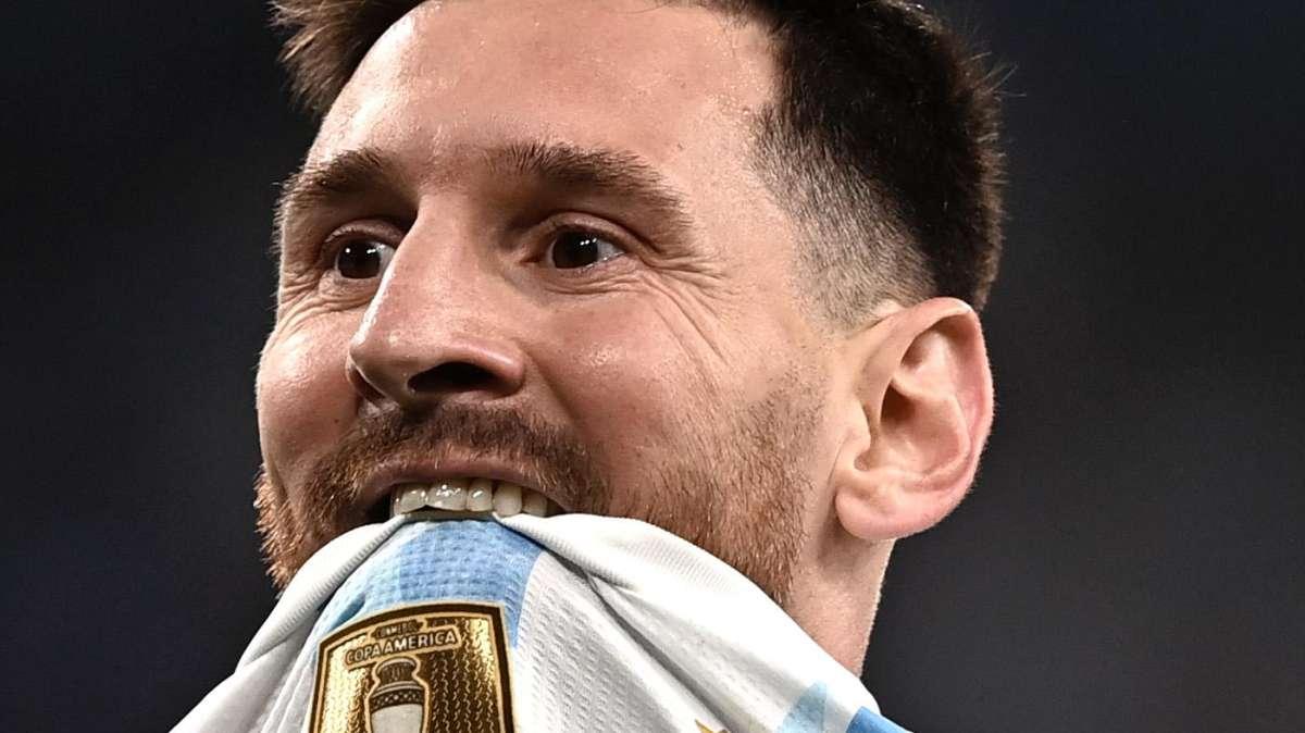 Argentina, Scaloni sorride: Messi lavora con il gruppo, con l'Arabia Saudita ci sarà