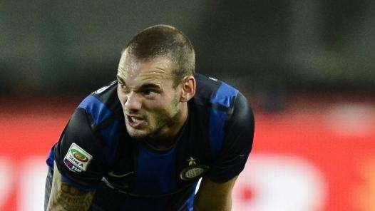L'ag. di Sneijder sfida: "Via Wes? Inter, rescindiamo"