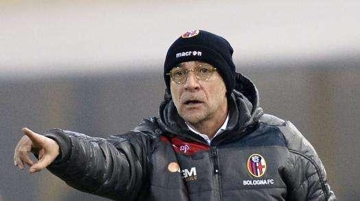 Qui Bologna - Con l'Inter sarà 3-5-1-1. Rebus attacco