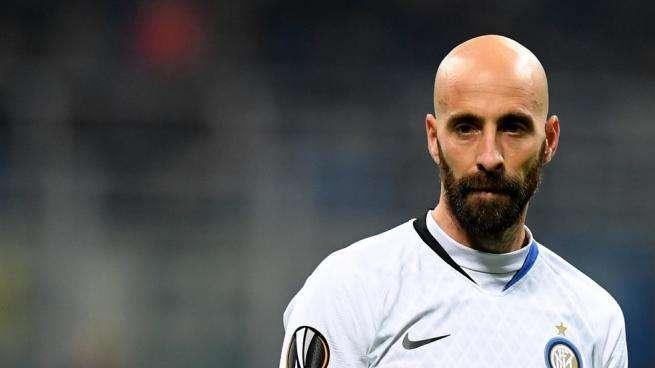 Sky - Verso Eintracht-Inter: mediana a 3 con Borja Valero. A destra c'è Cedric