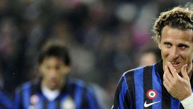 Ds Corinthians: "È vero, trattiamo Forlan. Ci piace"