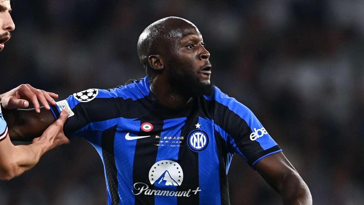 Carrasco: "Lukaku è molto forte mentalmente, non abbiamo dovuto tirarlo su di morale dopo Istanbul"