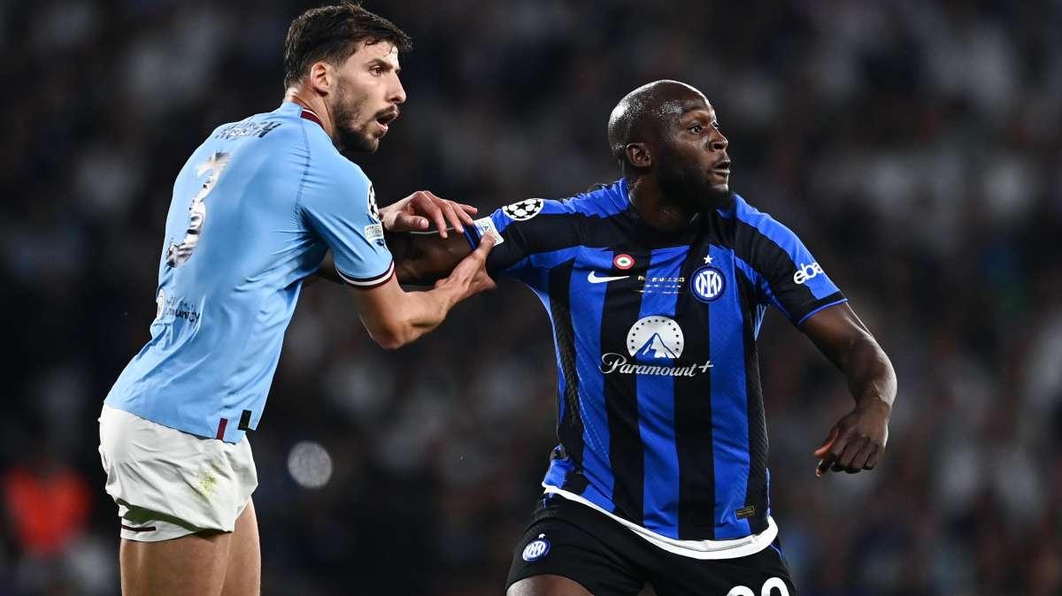 Repubblica - Dall'Europa League alla Champions: Lukaku ha un problema con le finali. E il futuro è da decidere