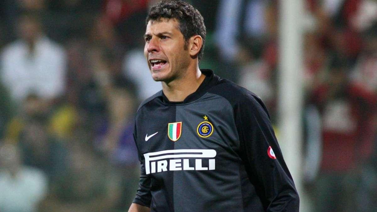 Toldo compie 53 anni, l'Inter ricorda il ricco palmarès e l'ingresso nella Hall of Fame: "Personalità ed esperienza"