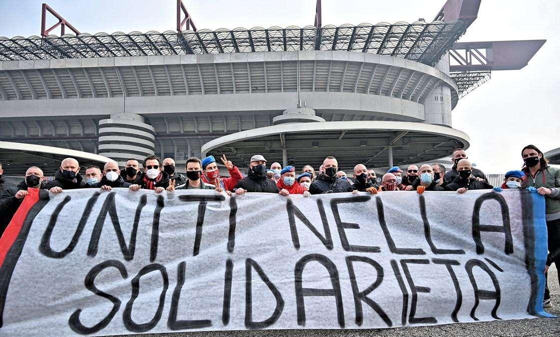 Uniti nella solidarietà: gli ultras di Inter e Milan consegnano ai City Angels i beni raccolti per i milanesi in difficoltà