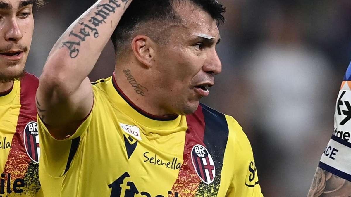 Medel espulso in Juve-Bologna, De Leo lo difende: "Non ha offeso l'arbitro"