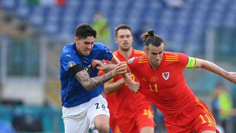 GdS - Italia-Galles, Bastoni da 7 in pagella: "Non l'ha mai fatta prendere a Bale"