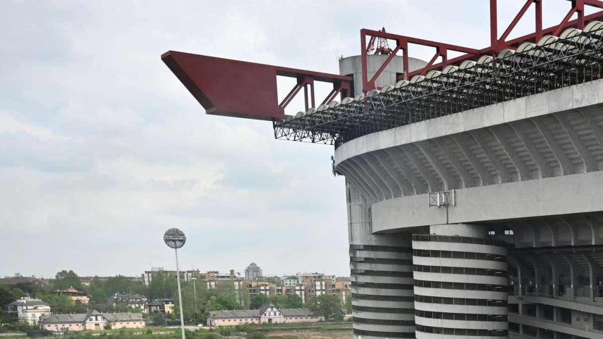 La Repubblica - San Siro, oggi il voto in giunta. Il Meazza sarà abbattuto quasi del tutto