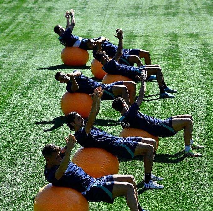 FOTO - L'allenamento di oggi dei nerazzurri: Mkhitaryan in gruppo, magie di Asllani