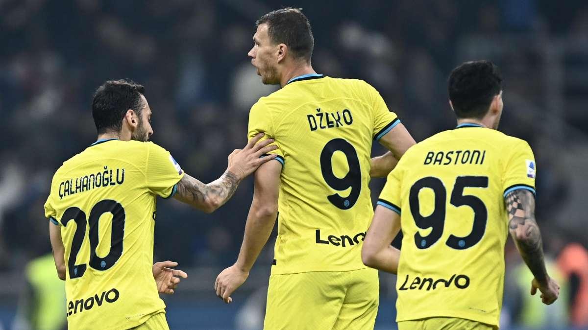Sky - L'Inter vuole evitare altri 'casi Skriniar': si lavora sui big in scadenza nel 2024. Fissato l'incontro con Dzeko 