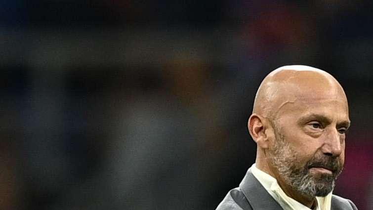 Italia, Vialli lascia il ruolo di capodelegazione: "Devo superare questa fase della malattia"
