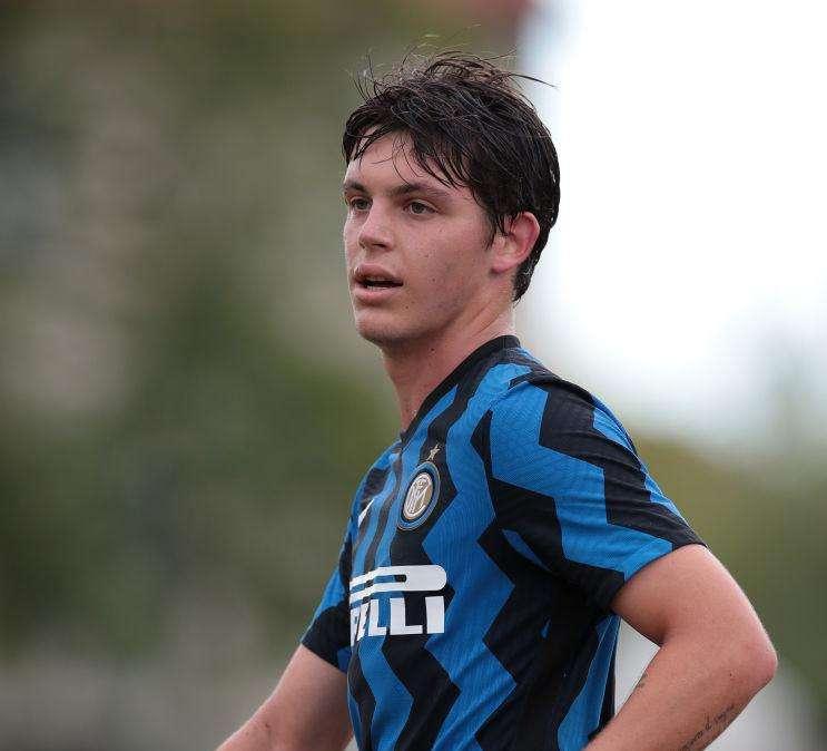 Il Bari guarda nel vivaio dell'Inter: il nuovo obiettivo è il centrocampista Squizzato
