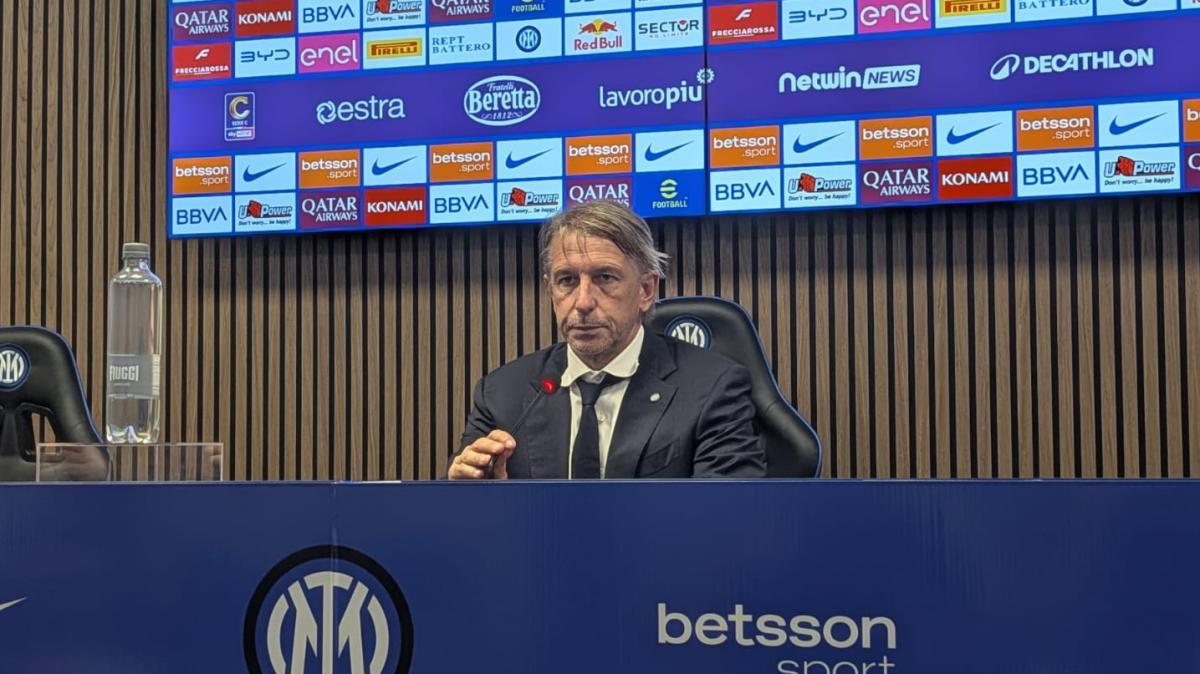 Vecchi in conferenza: "Episodi contro non per causa nostra. L'arbitro..."