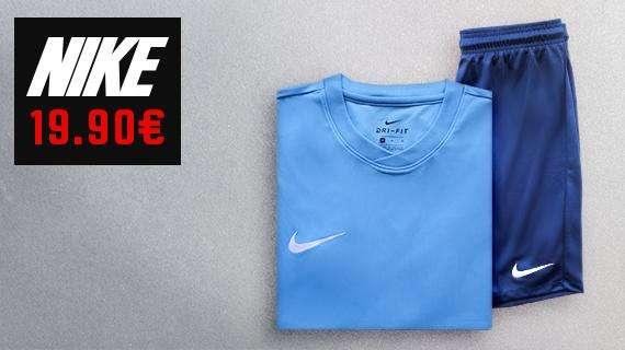 Store FcIN - Special Sales: i completi Nike a soli 19.90€