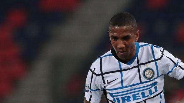 Young festeggia il successo di Bologna: "Altri 3 punti, forza Inter"
