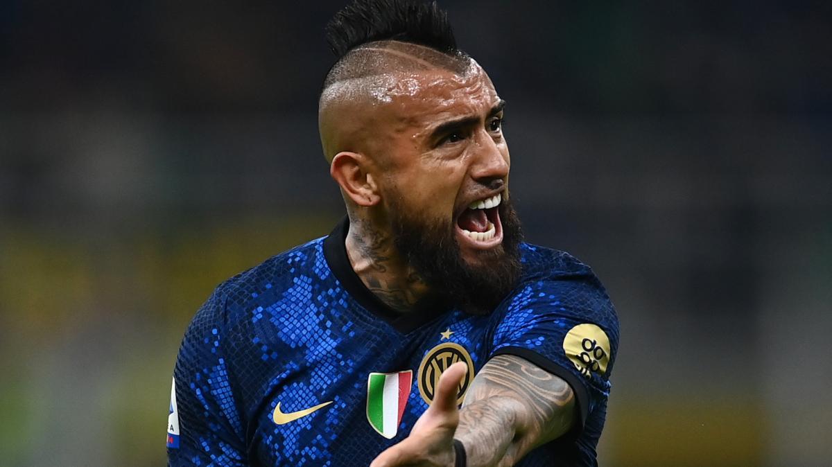 Vidal si schiera con Cristiano Ronaldo: "Trattamento vergognoso"