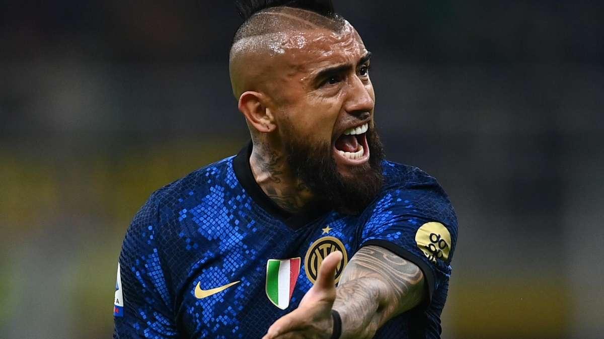 Vidal e la frase sul suicidio di Enke: "Non riderei mai di una cosa del genere"
