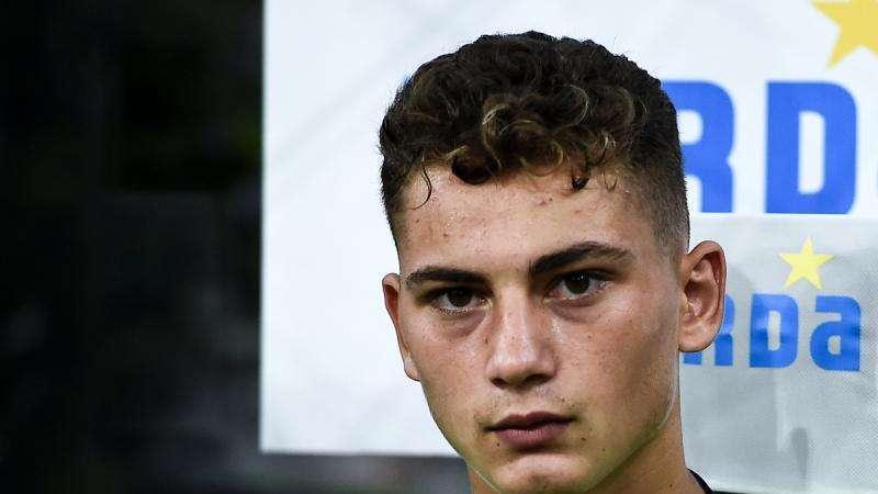 Esposito: "Razzismo? Lukaku un grande, noi giovani possiamo invertire il clima. Sogno l'esordio con l'Inter in campionato"