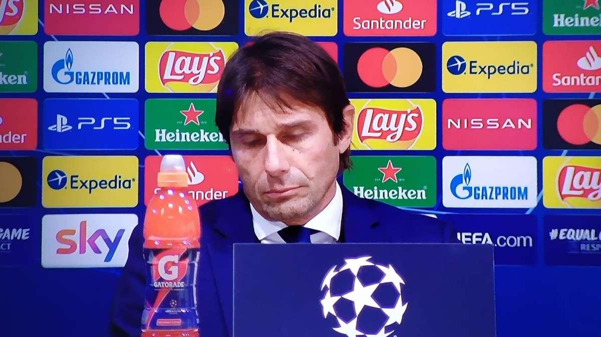 Conte in conferenza: "Gestione dei cambi? Fischietto a voi, fate pure gli allenatori. Incredibile non fare gol in 180 minuti"