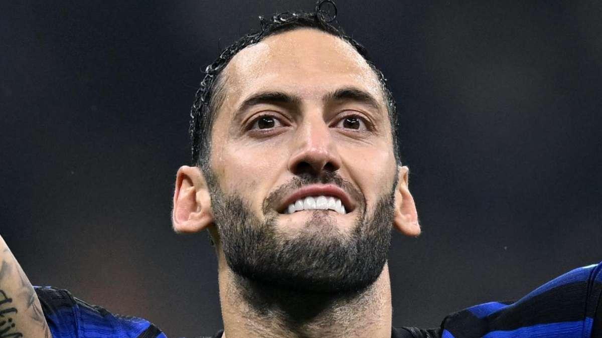 Calhanoglu carica la Turchia: "Ai Mondiali per mostrare tutta la nostra potenza al mondo"