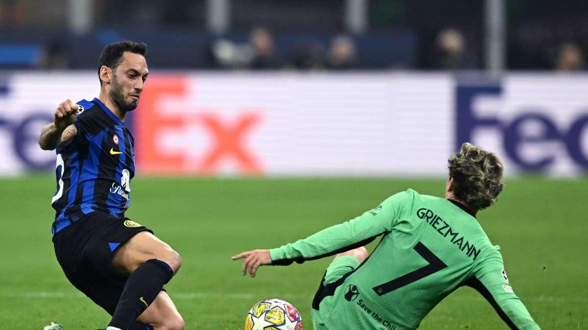 Calhanoglu predica cautela: "Passo dopo passo, c'è tanto lavoro da fare al ritorno"