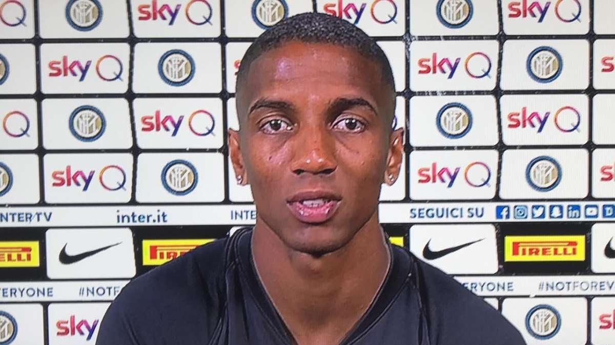 Young: "Vogliamo conquistare punti. Gol e assist? Importanti per la squadra, non per me"