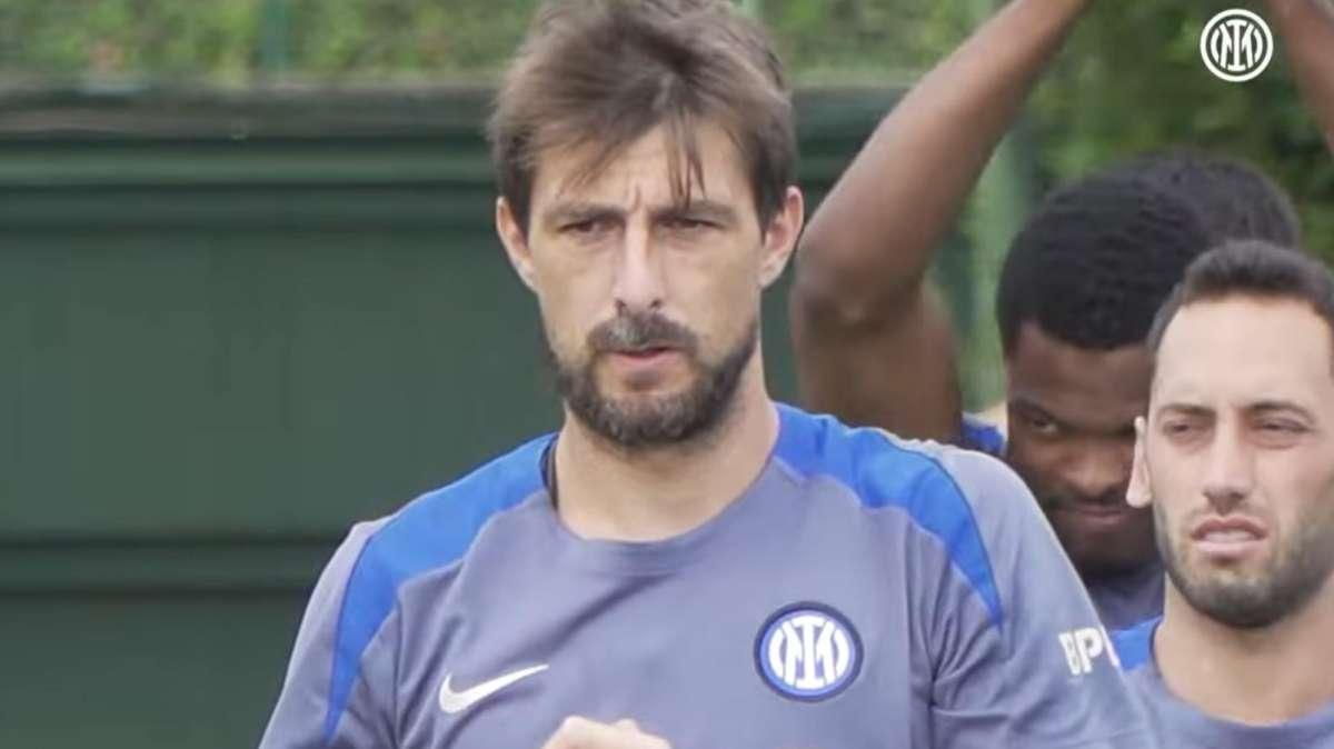 Sky - Frattesi in gruppo e Correa verso il recupero, ma Acerbi lavora a parte: si valuta se portarlo a Praga 
