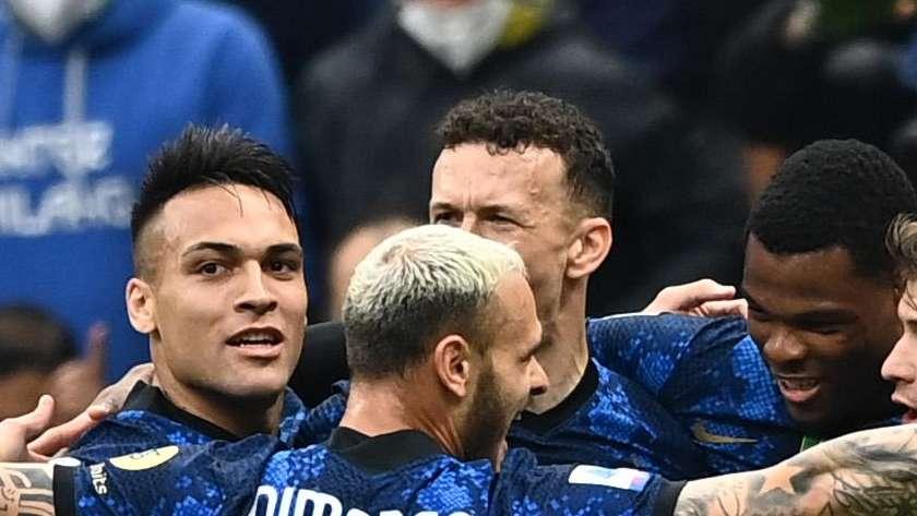 GdS - Dumfries e Perisic le ali per lo scudetto: sorpresa olandese, conferma croata