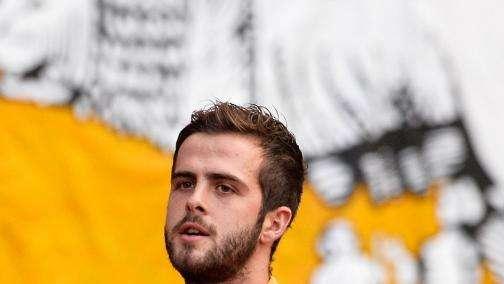 Pjanic a Premium: "Noi attenti al contropiede dell'Inter"