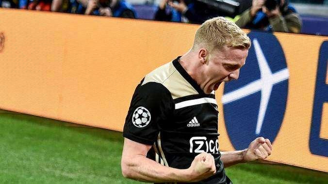 Van de Beek: "Se resto all'Ajax? Nel calcio non si può mai promettere nulla"