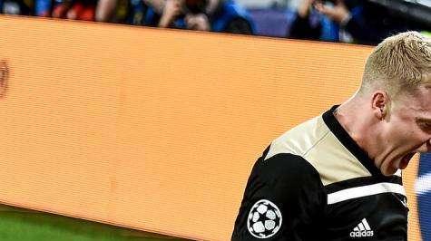FcIN - Van de Beek nel mirino dell'Inter da tempo, ora il prezzo è raddoppiato. E per il Tottenham è il post-Eriksen