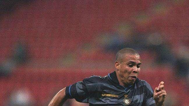 20 giugno 1997 - 24 anni fa Ronaldo il Fenomeno approda in nerazzurro