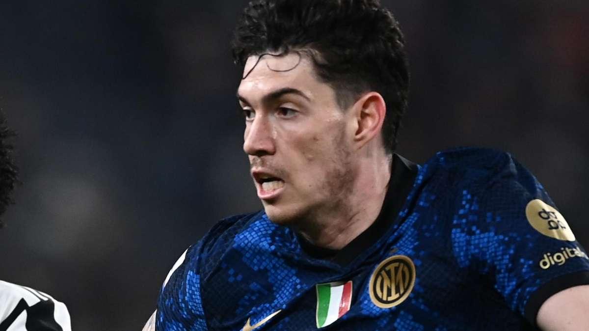 Sky - L'Inter è già in campo, novità da Bastoni. Due cambi verso la Juve
