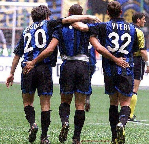Da Adani a Cassano, i racconti di Vieri: "All'Inter per Ronaldo, tanti gol grazie a Recoba. Ventola? Che botte da Ayala!"